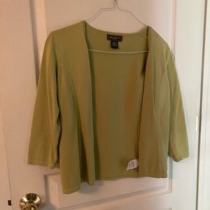 green 3/4 sleeve cardigan